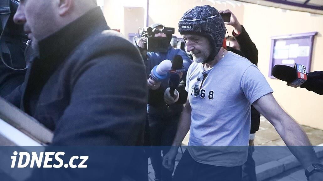 Za chyby se platí, snad jsem zaplatil dost, řekl Janoušek a opustil vězení